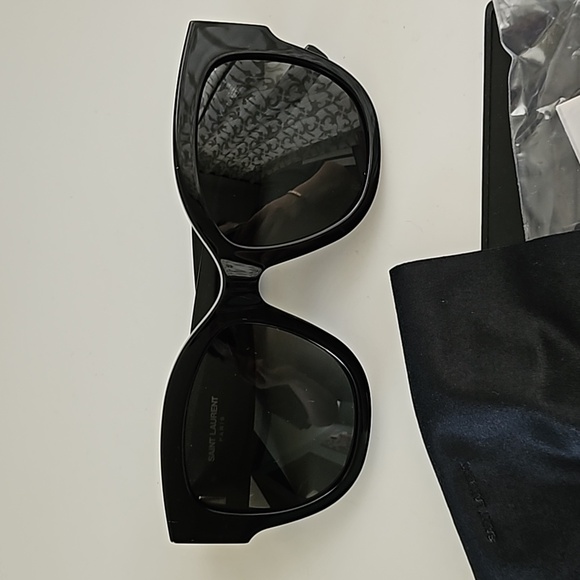 YSL sunglasses - Picture 6 of 12